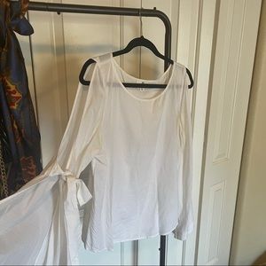 White open shoulder long sleeve blouse